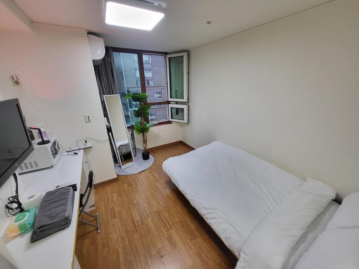 2-2710 #gangnam Stn, 5-min #yeoksam Stn, 3-min #ott #concierge Gangnam Managed Seoul