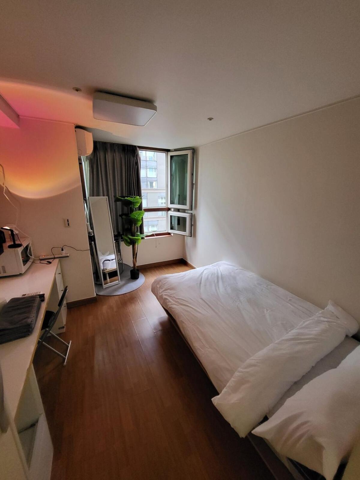 2-2710 #gangnam Stn, 5-min #yeoksam Stn, 3-min #ott #concierge Gangnam Managed Apartment Seoul