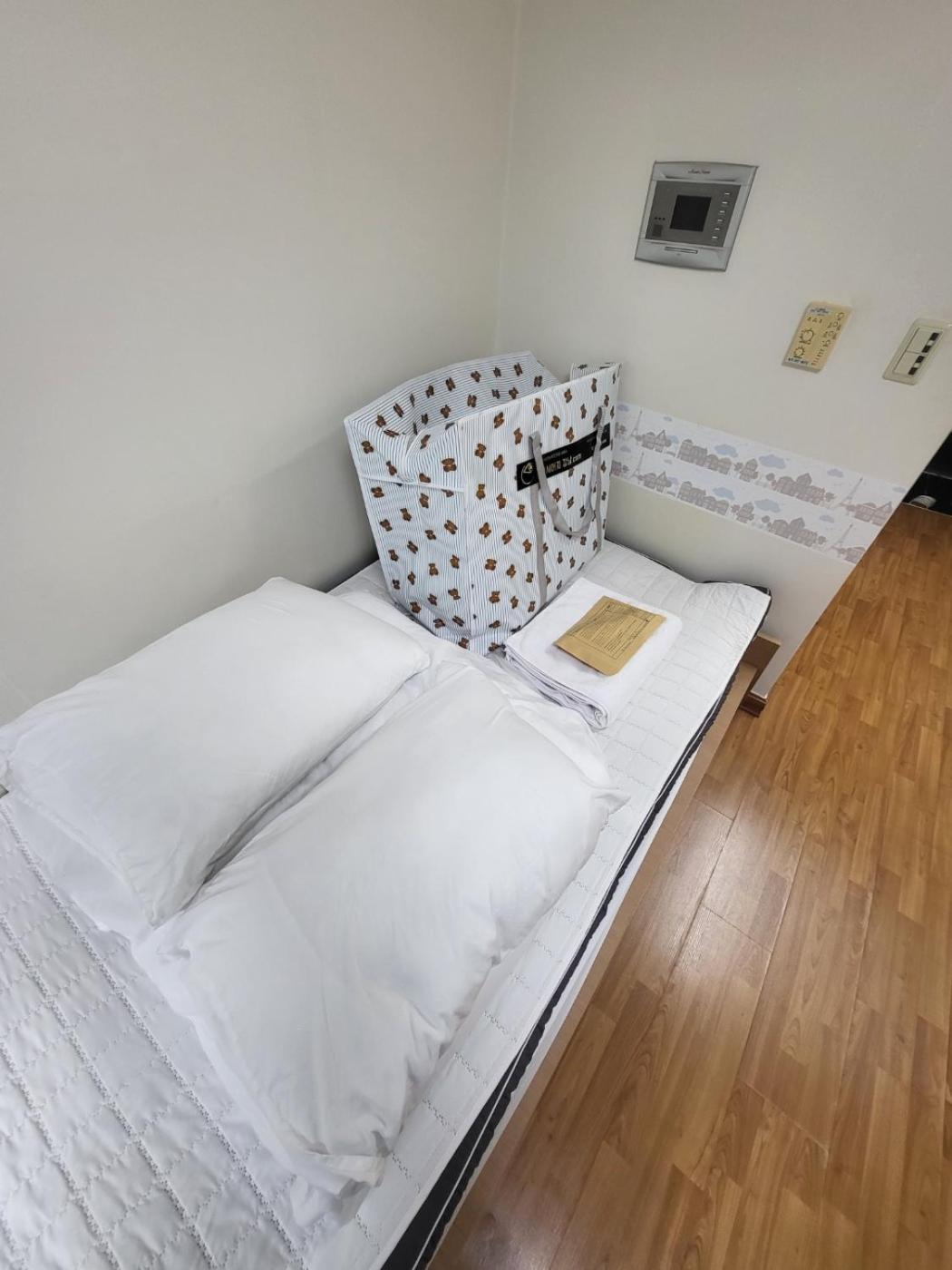 2-2710 #gangnam Stn, 5-min #yeoksam Stn, 3-min #ott #concierge Gangnam Managed